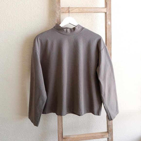 Zara Pullover Sz M Taupe Mockneck Long Wide Sleeves Structured Top Sleek - Picture 1 of 3